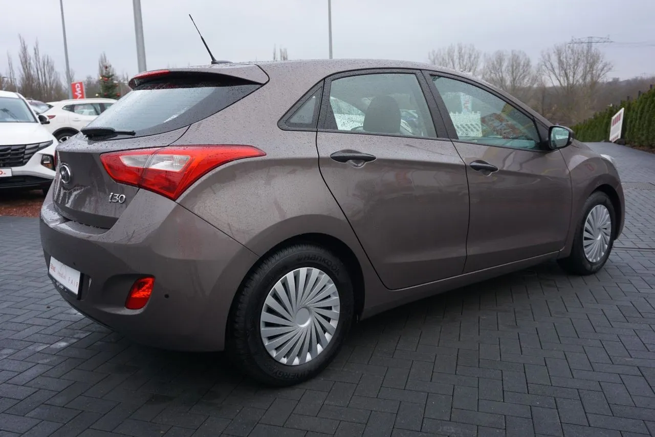 Hyundai i30 1.4 NAVI PDC KAMERA Navi...  Image 4