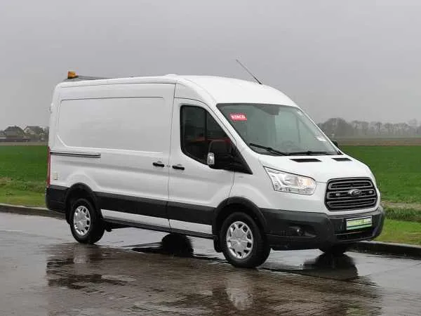 Ford Transit 350  Image 4