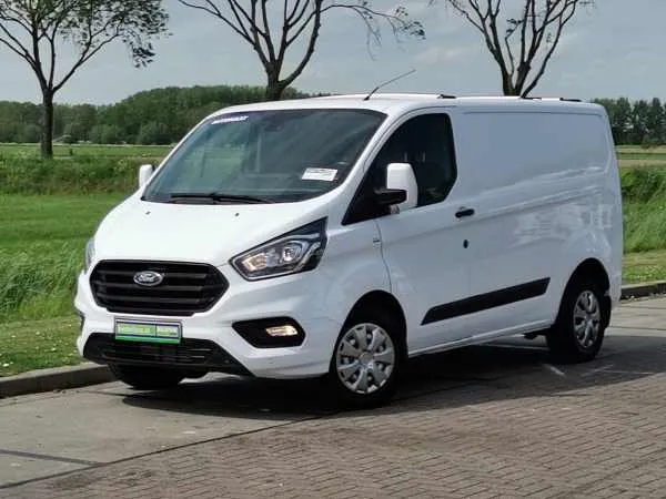 Ford Transit Custom 2.0 TDCI L1H1 AUT Image 2