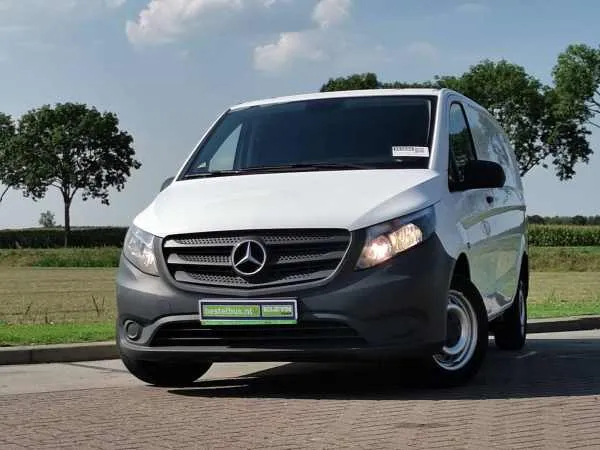 Mercedes-Benz Vito 111 CDI Image 1