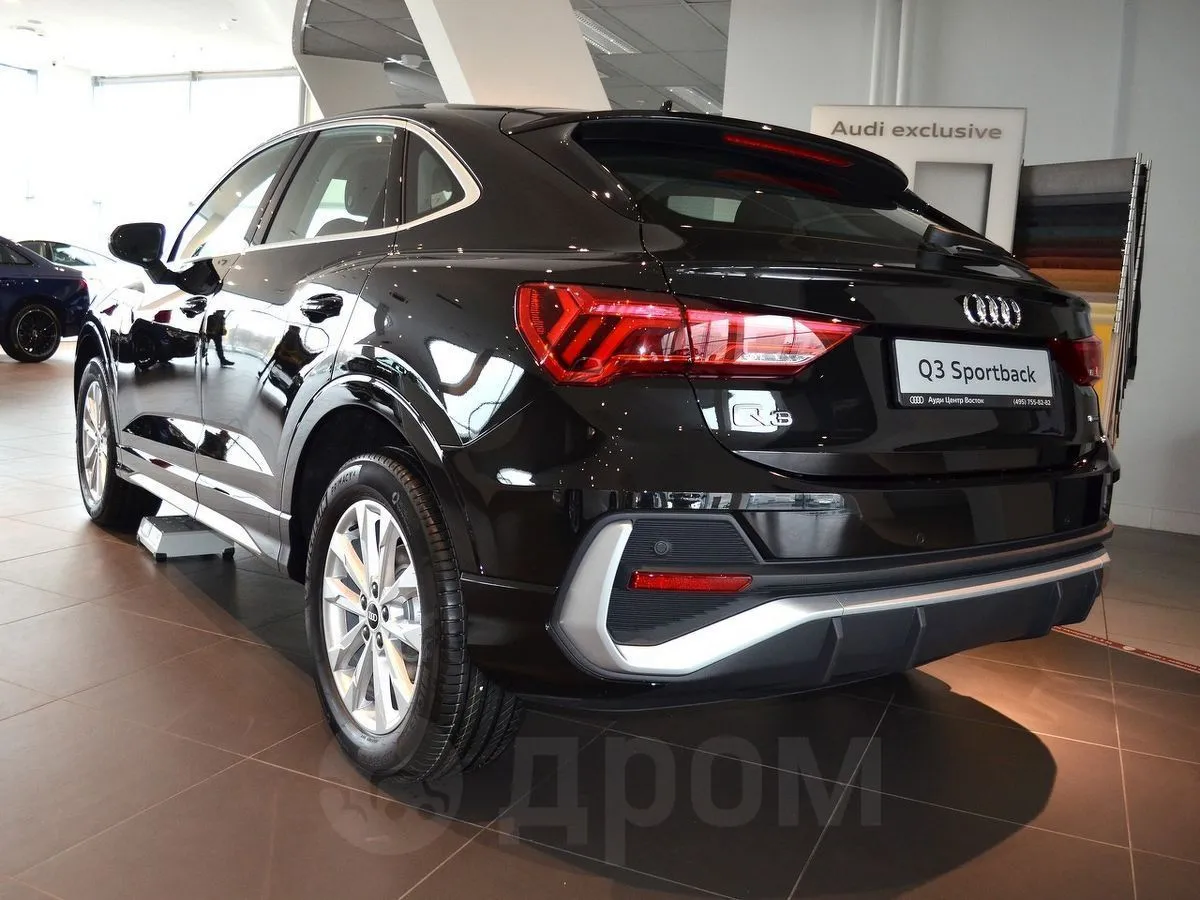 Audi Q3 2.0 40 TFSI S tronic quattro Sport Image 6